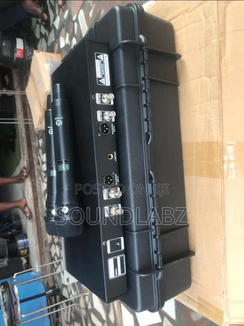 Shure HY-5000 Dual Professional Wireless Microphone - Black