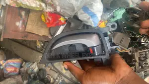 Elantra Inner Door Opener