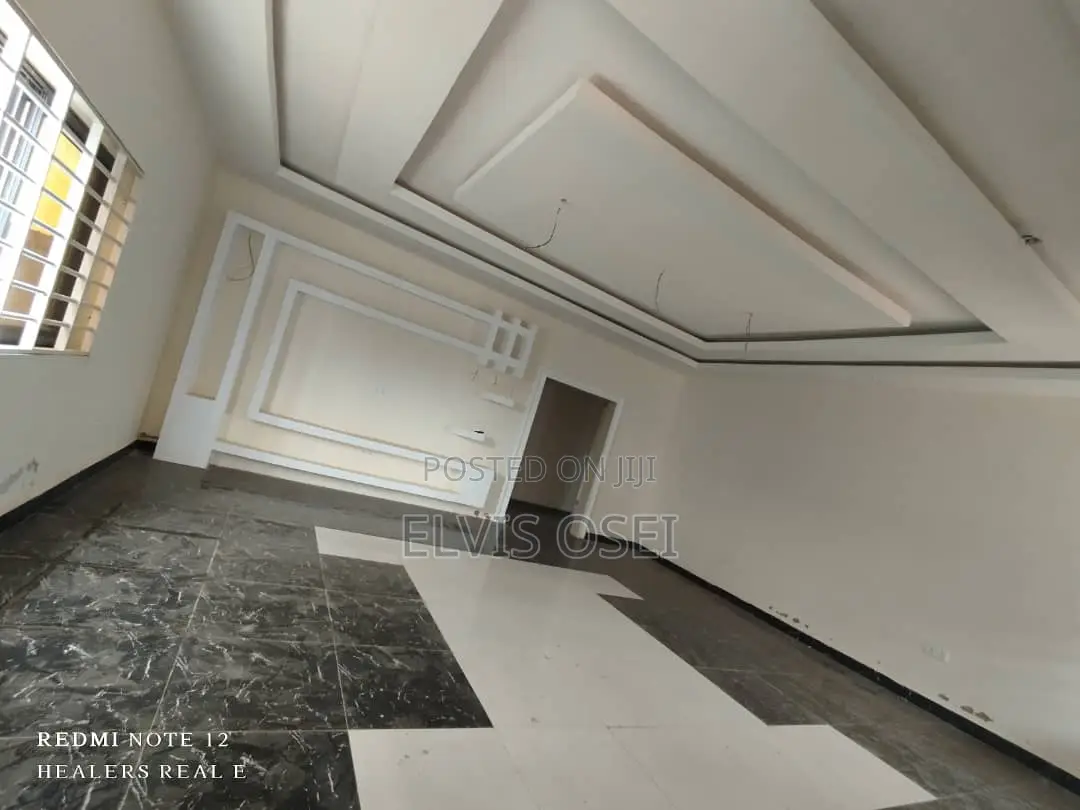 3bdrm House in New Legon Adenta, Accra Metropolitan for sale