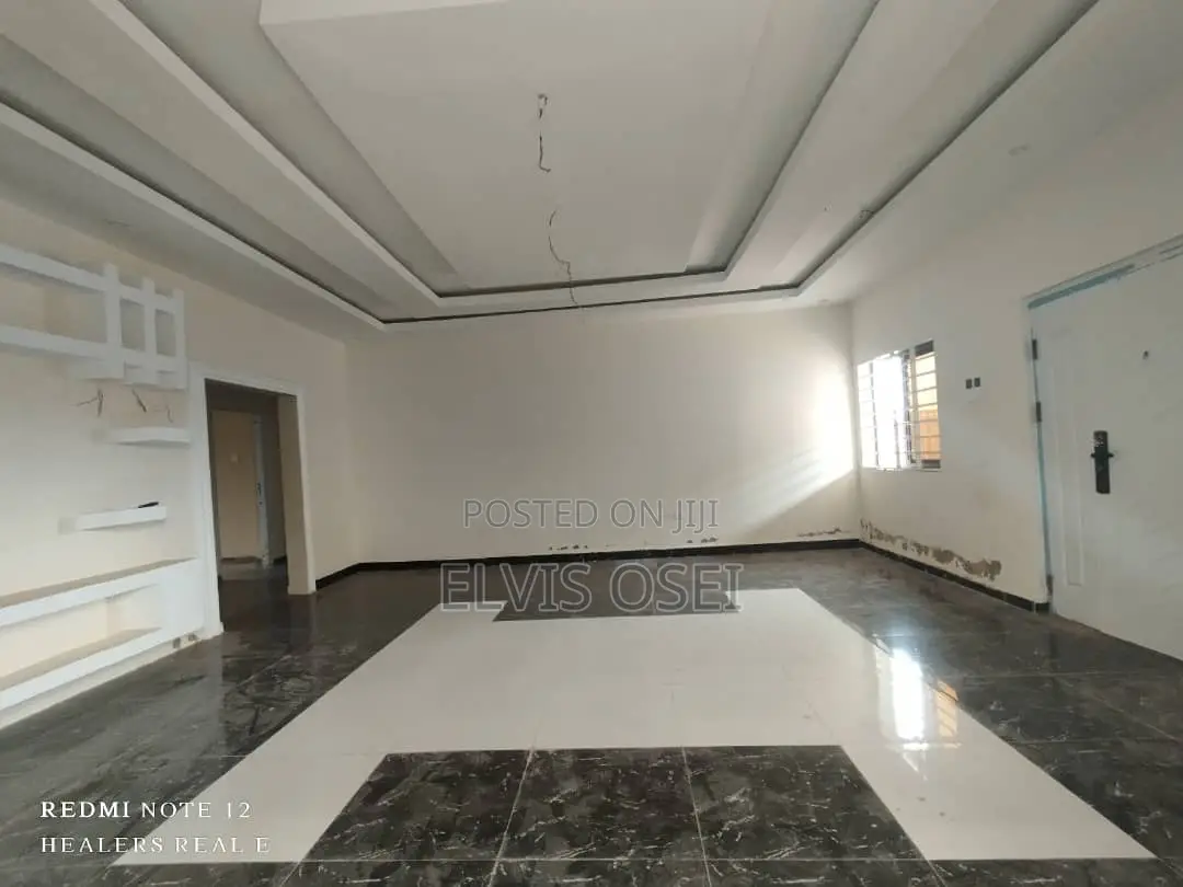 3bdrm House in New Legon Adenta, Accra Metropolitan for sale