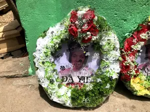 Artificial Wreath and Flowers Plus Customize Design Like Mum