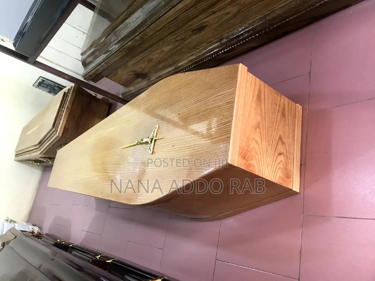 Pope Wood Coffin With Good Interior Decoration Affordable