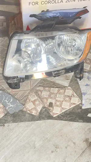 Jeep Grand Cherokee 2015 Headlight Left Side