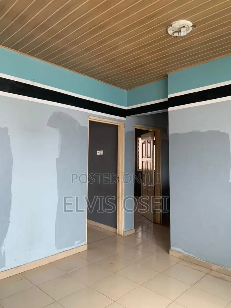 2bdrm Apartment in Center Maria, Accra Metropolitan for rent