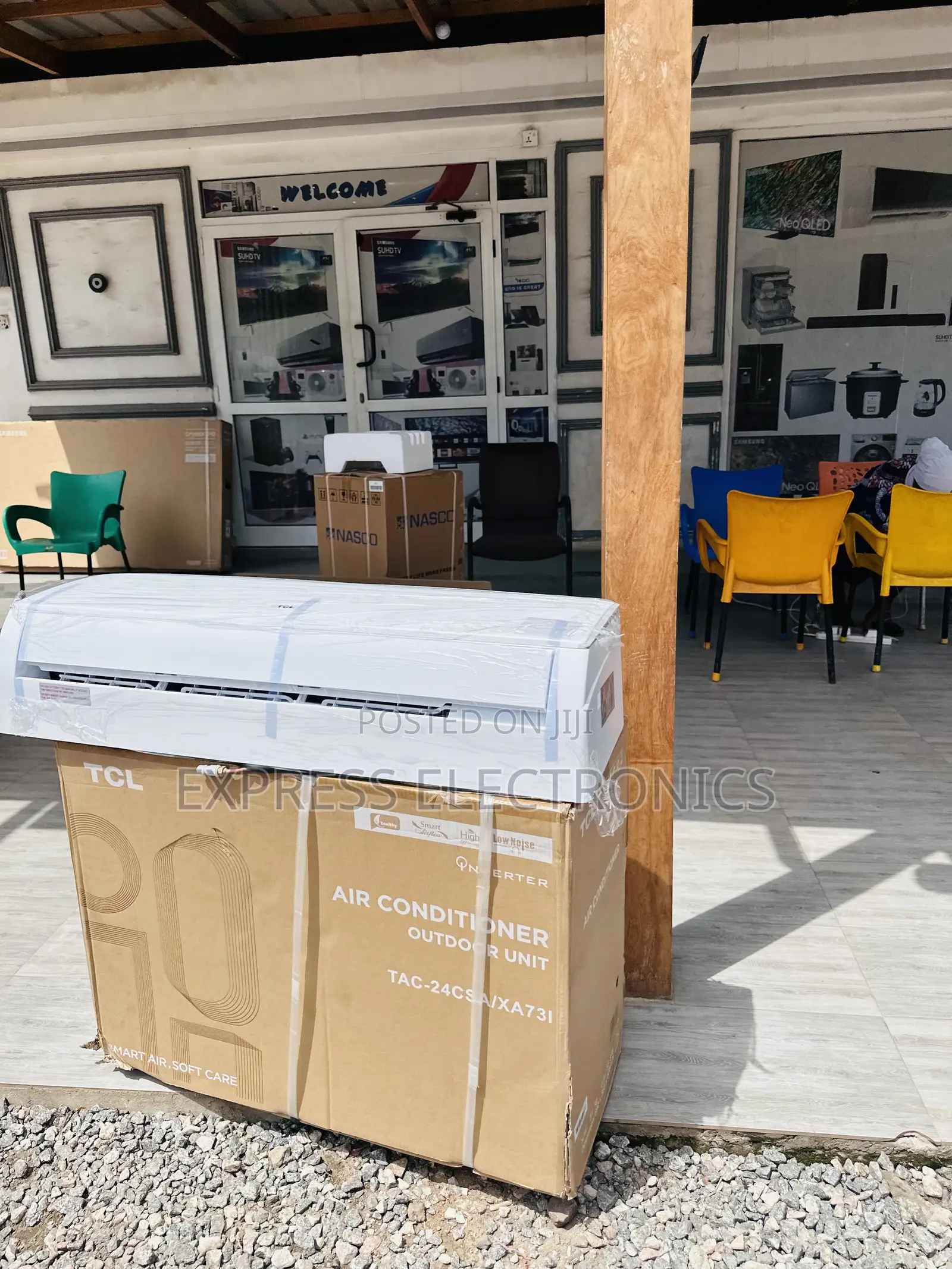 High Quality Sleek White Inverter With 1.5hp Split