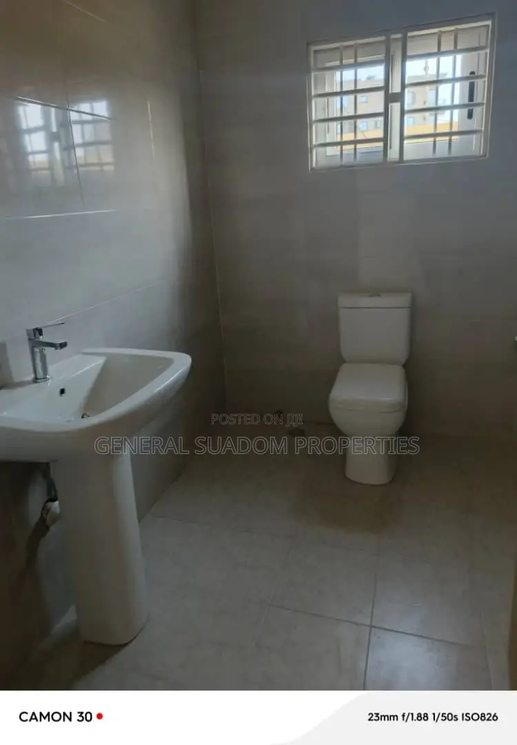 4bdrm Duplex in Suadom Properties, Baatsona Total for rent