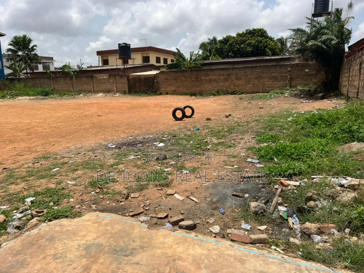 6 Shops Built in Front of a Full Plot, Millennium- Kasoa