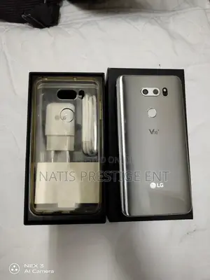 New LG V30 64 GB Black