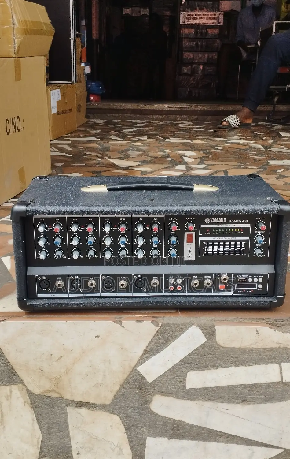 Great Quality 4 Channel Power Mixer With Built-in Amp