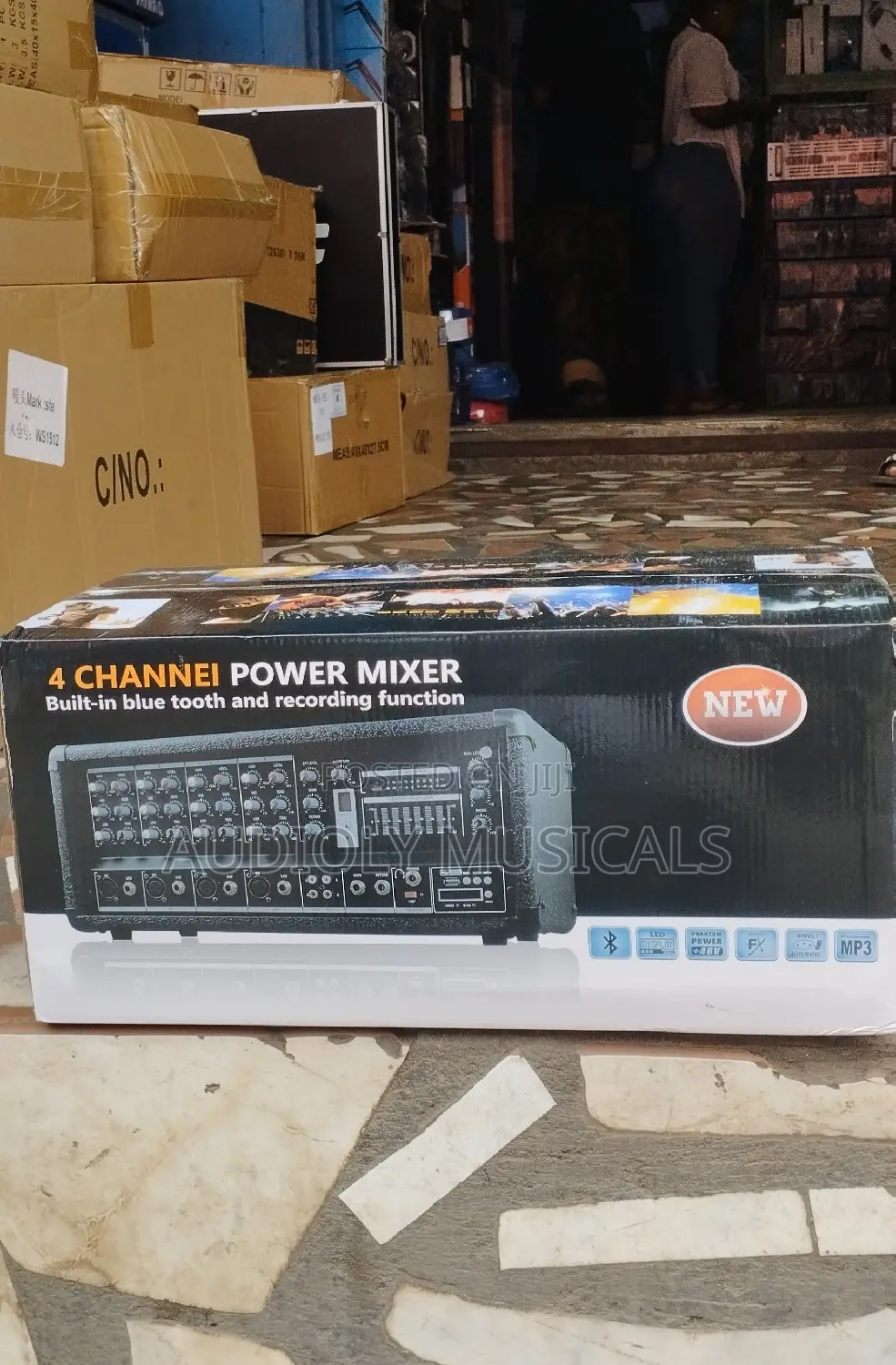 Great Quality 4 Channel Power Mixer With Built-in Amp