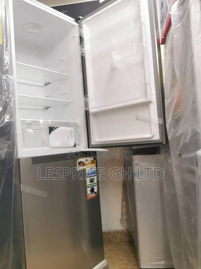 Signature//287L High Quality Fridge