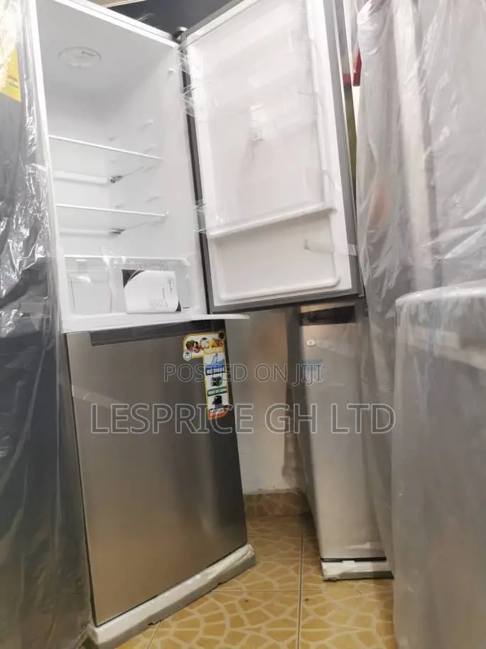 Signature//287L Double Door Fridge