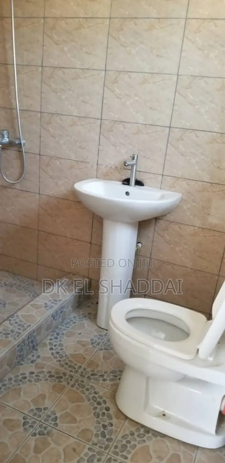 2bdrm Apartment in Pokuase for rent