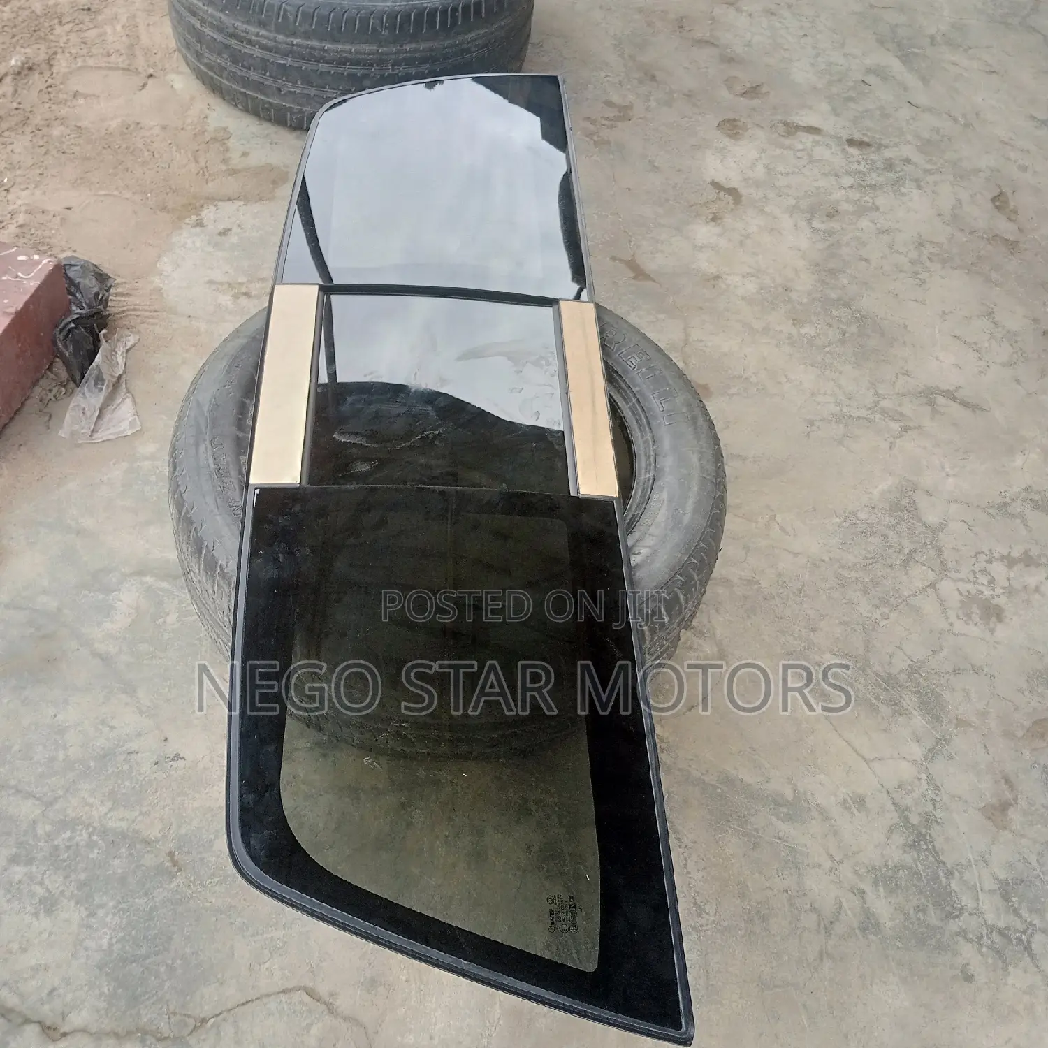 Toyota Tundra 2009 Back Glass Tinted