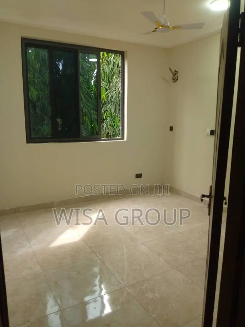 5bdrm Apartment in Wisa Groups, Accra Metropolitan for rent