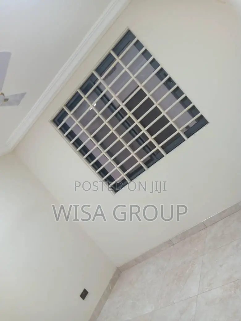 5bdrm Apartment in Wisa Groups, Accra Metropolitan for rent