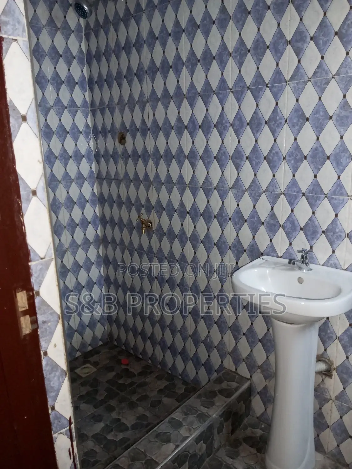 2bdrm Apartment in Ashomang Estate for rent