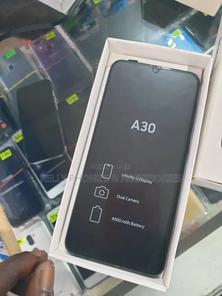 New Samsung Galaxy A30 64 GB Black