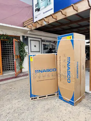 Powerful Dynamic Airflow Nasco Floor 5hp Split AC White