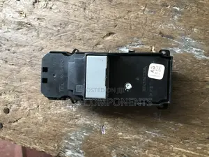 Honda Civic 2016 - 2018 Main Door Switch