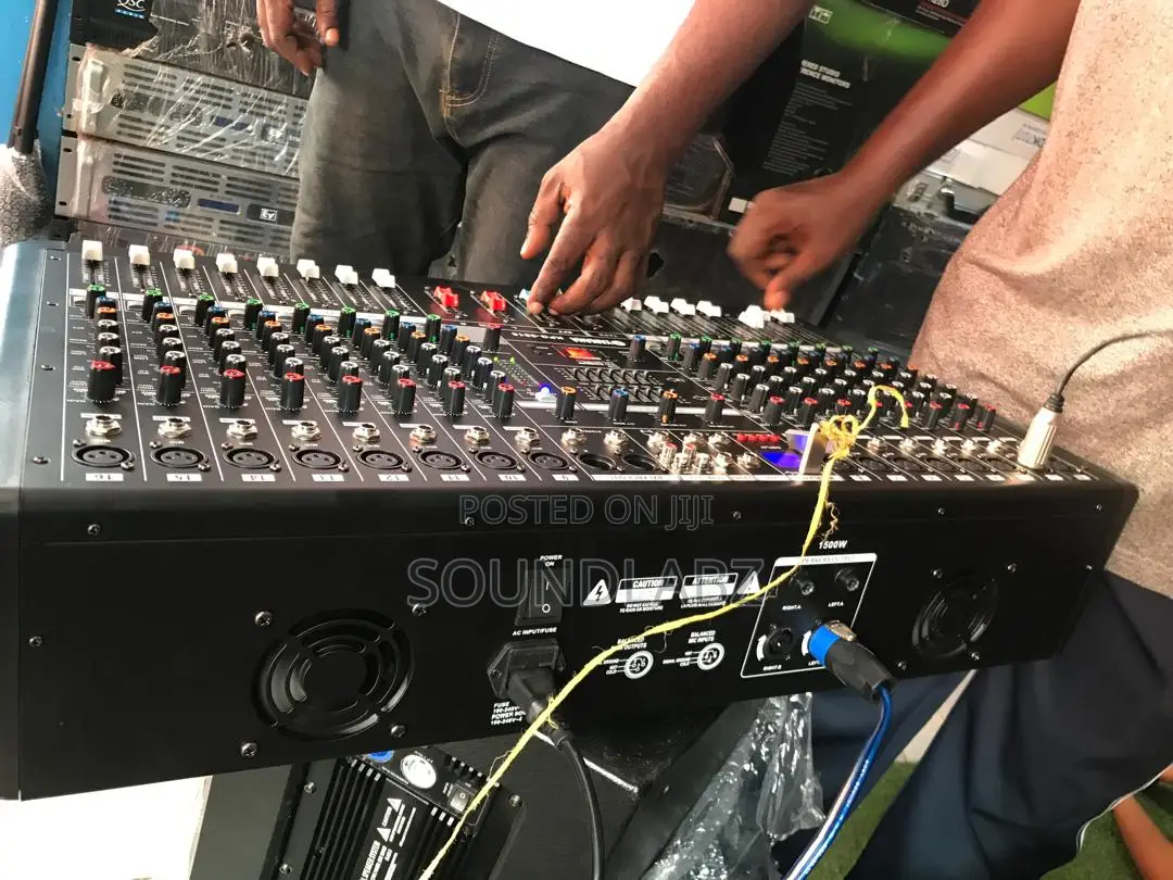 Yamaha Kpg-8816 16channel Powered Mixer With Usb, Bt