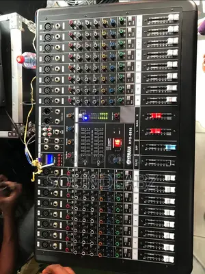 Yamaha Kpg-8816 16channel Powered Mixer With Usb, Bt