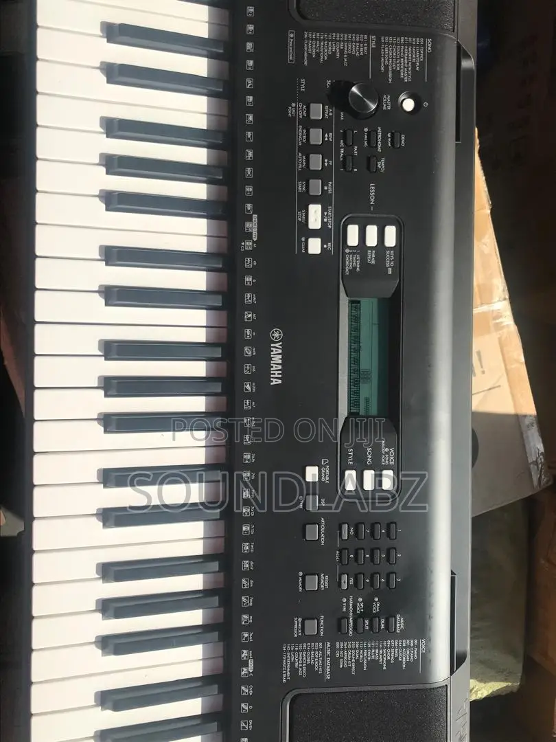 Yamaha, 61-key Portable Keyboard (Psre473), Black With Bag