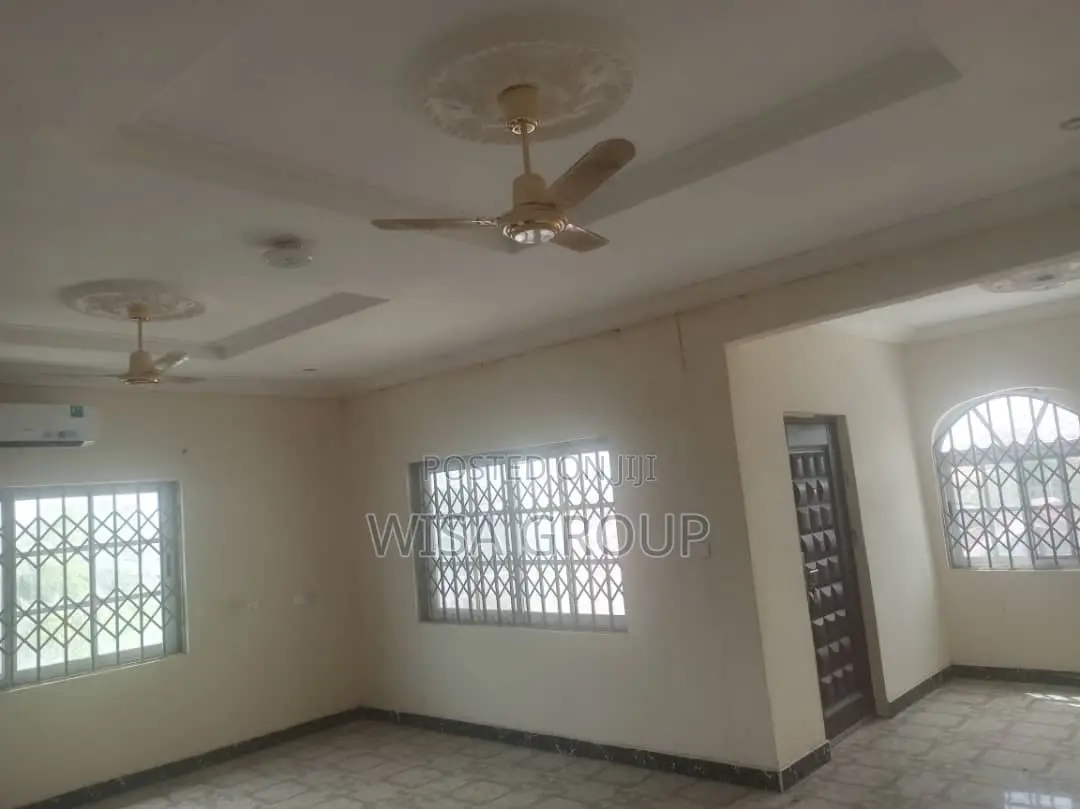7bdrm Duplex in Wisa Groups, Accra Metropolitan for rent