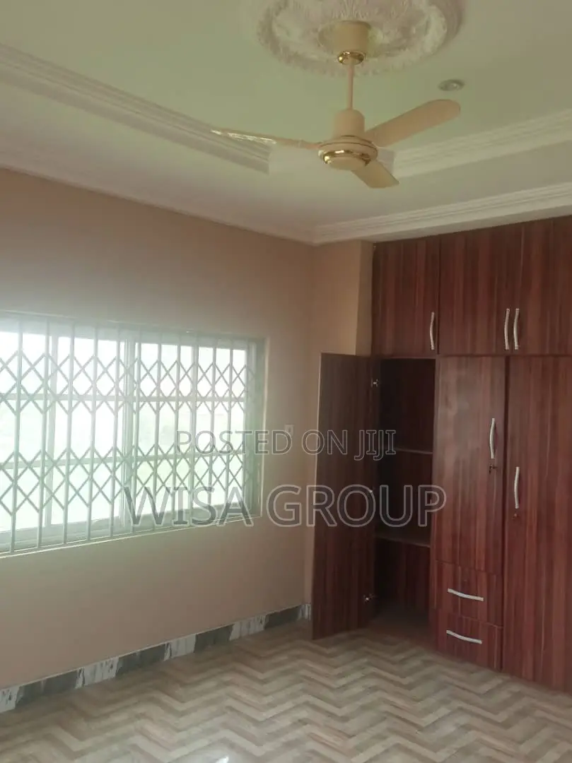 7bdrm Duplex in Wisa Groups, Accra Metropolitan for rent