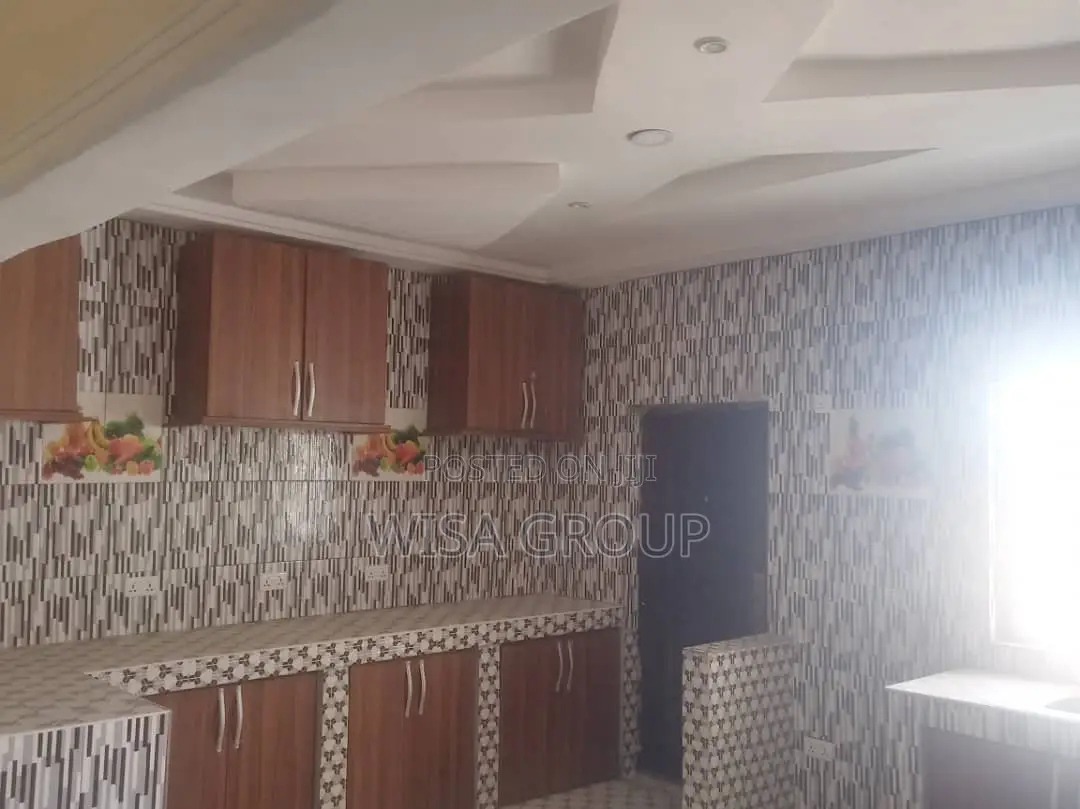 7bdrm Duplex in Wisa Groups, Accra Metropolitan for rent