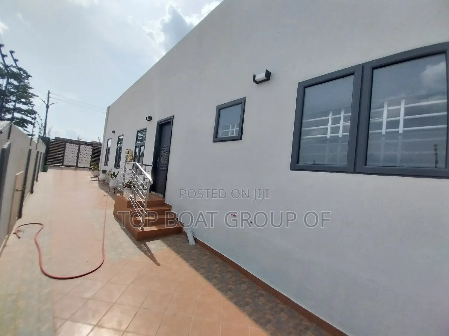 Furnished 4bdrm House in Top-Boat Estate, Kumasi Metropolitan for sale