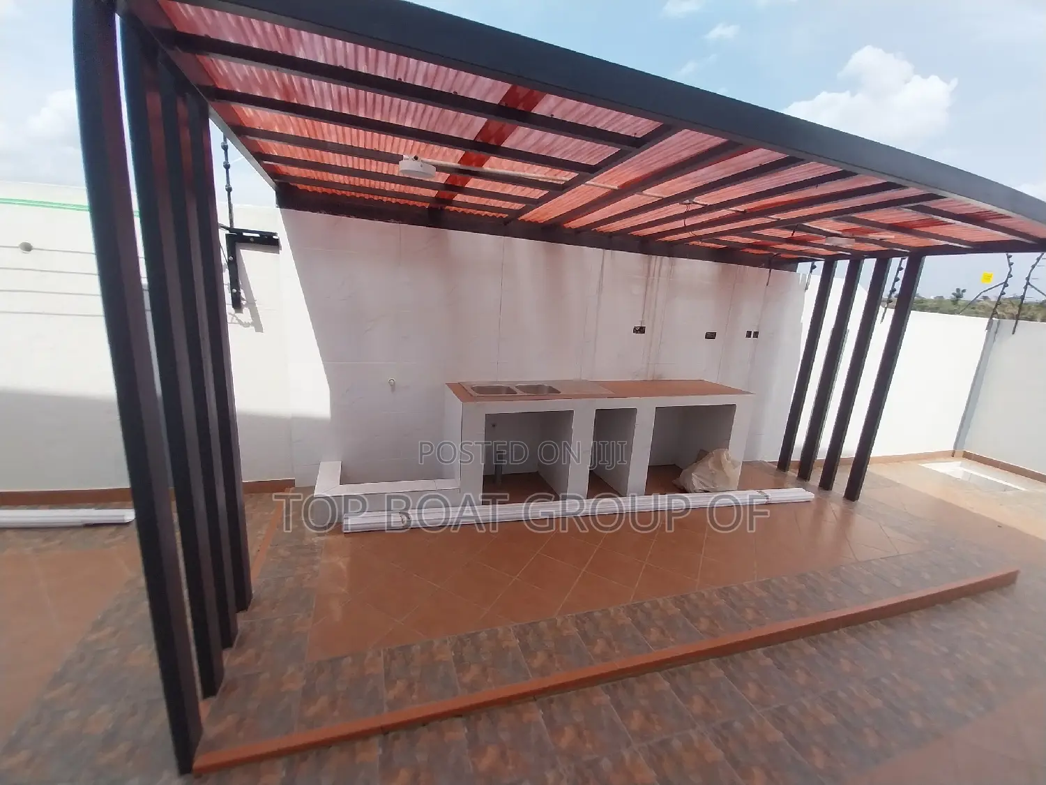 Furnished 4bdrm House in Top-Boat Estate, Kumasi Metropolitan for sale
