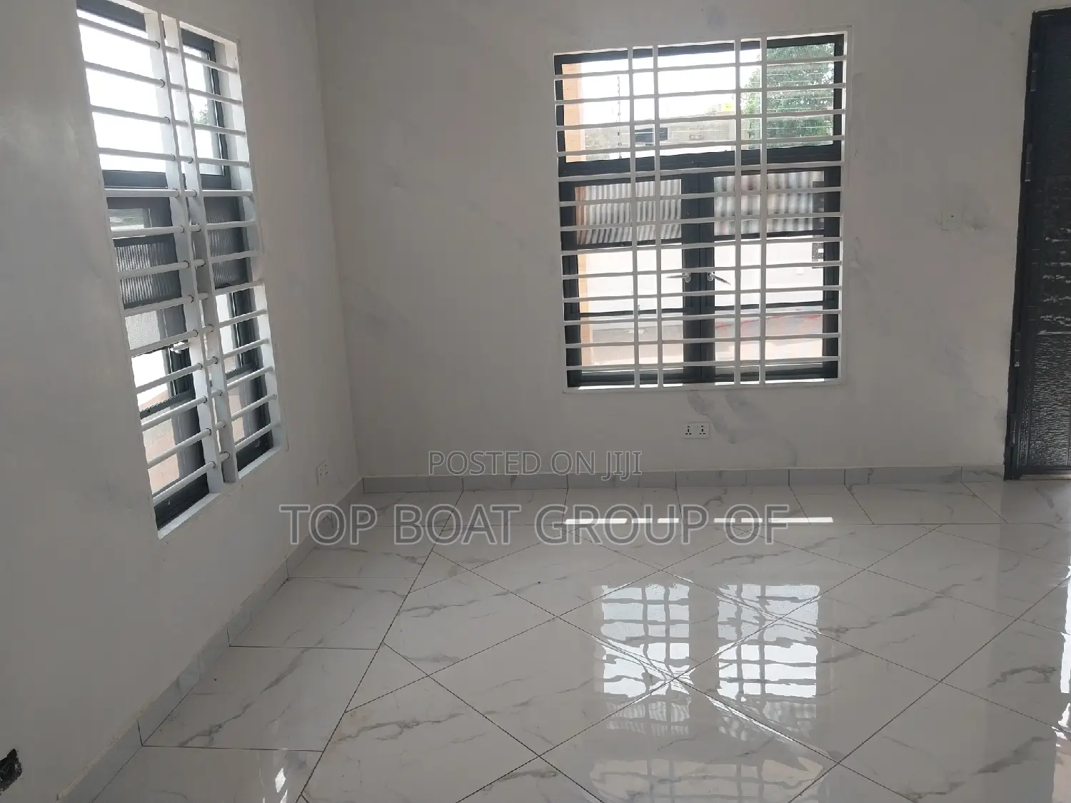 Furnished 4bdrm House in Top-Boat Estate, Kumasi Metropolitan for sale