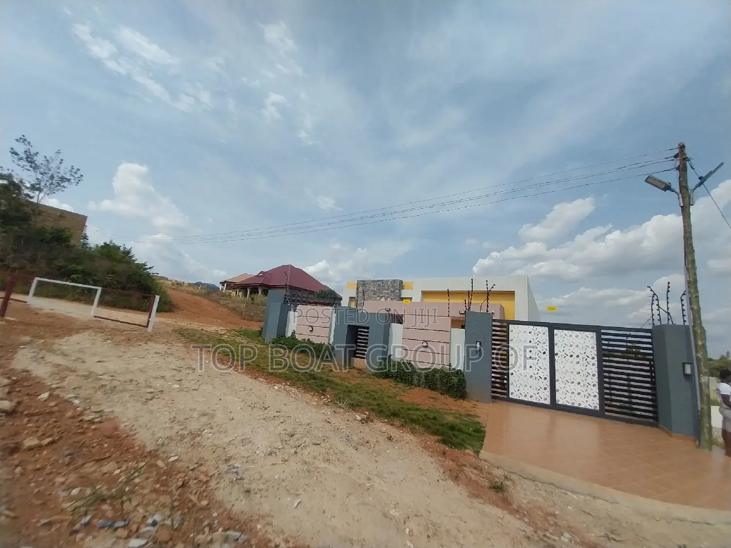 Furnished 4bdrm House in Top-Boat Estate, Kumasi Metropolitan for sale