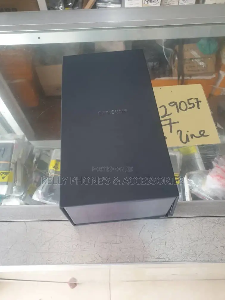 New Samsung Galaxy S7 edge 32 GB Gold