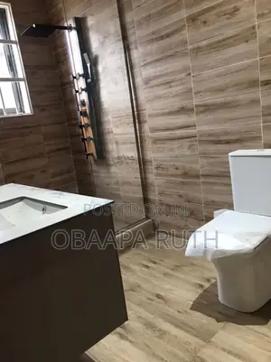 3bdrm Duplex in East Airport for rent