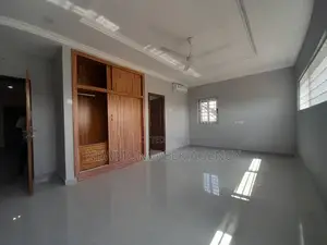 4bdrm Duplex in Abokobi Junction, Accra Metropolitan for sale