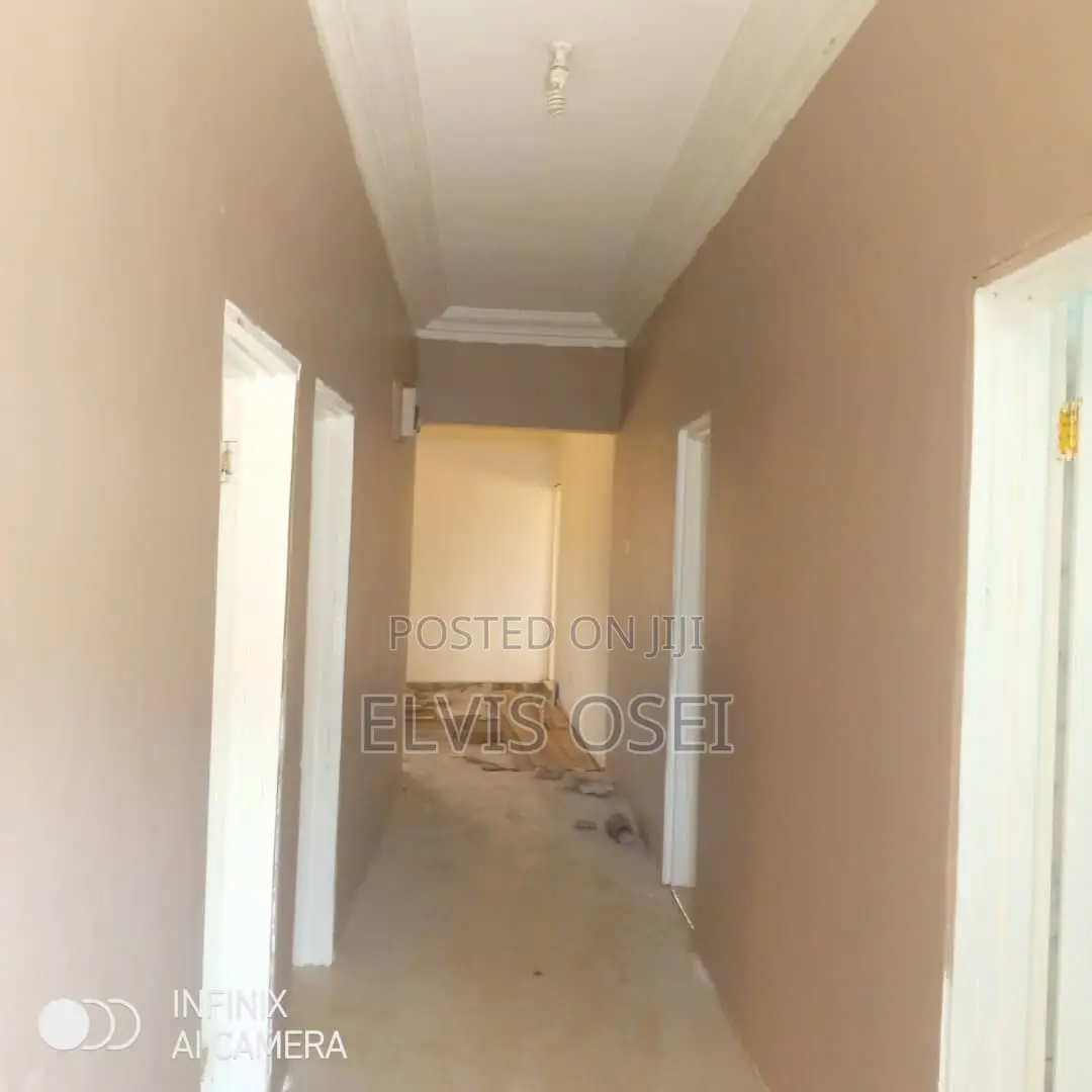 3bdrm House in Bulemin Gbawe, Accra Metropolitan for sale