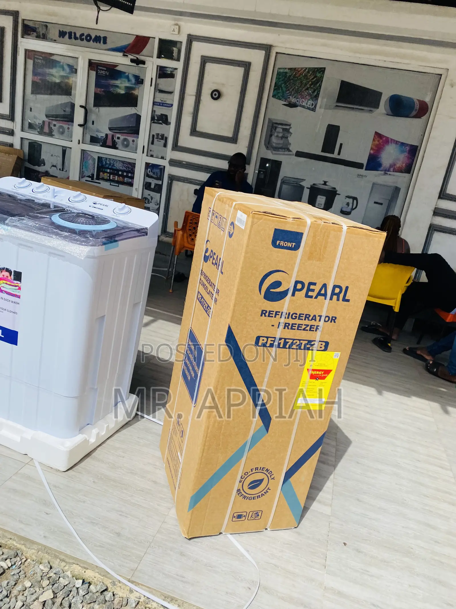 Authentic Pearl Pf-172t-2b Double Door Fridge.