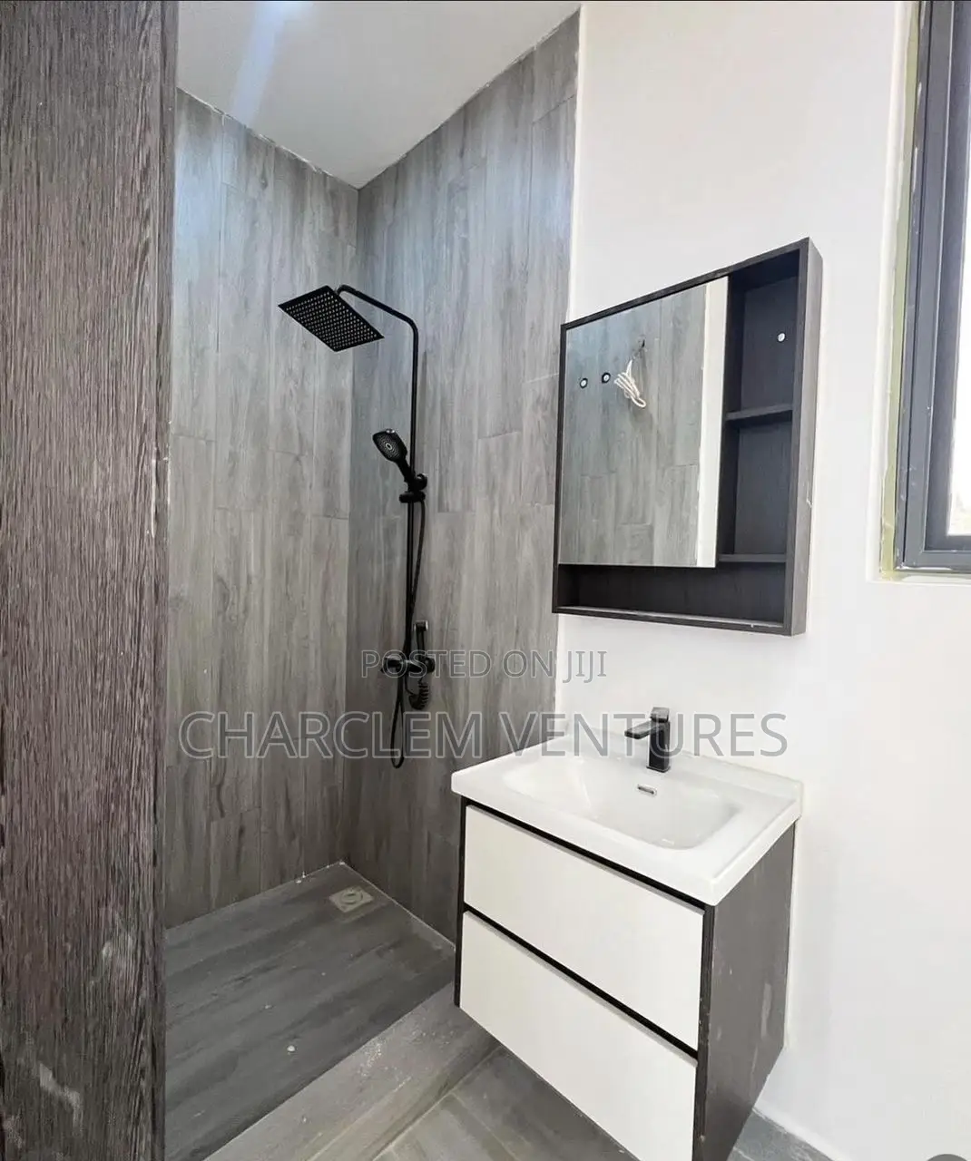 3bdrm House in Charclem Ventures, East Legon for sale