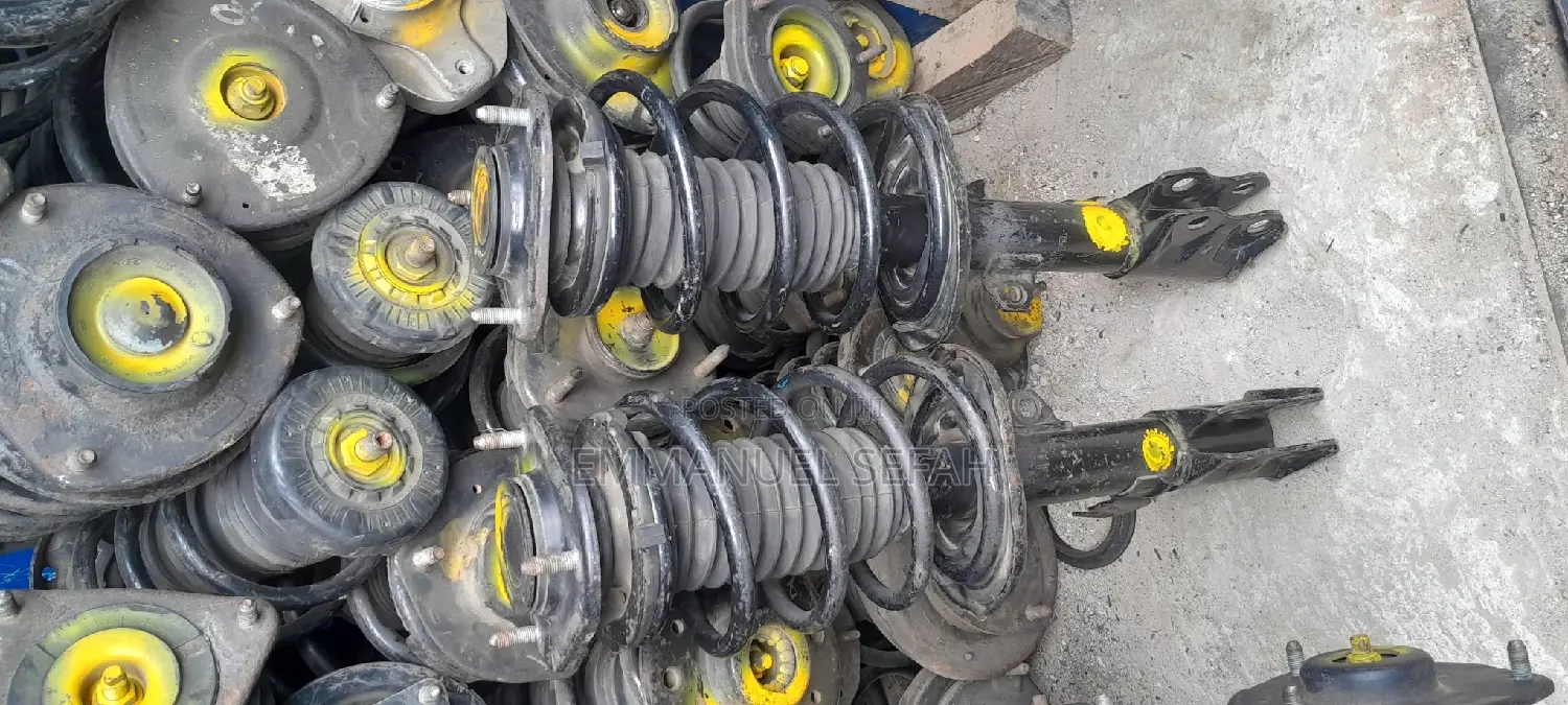 Tayota Corolla 2014 to 2018 Front Shock Absorber