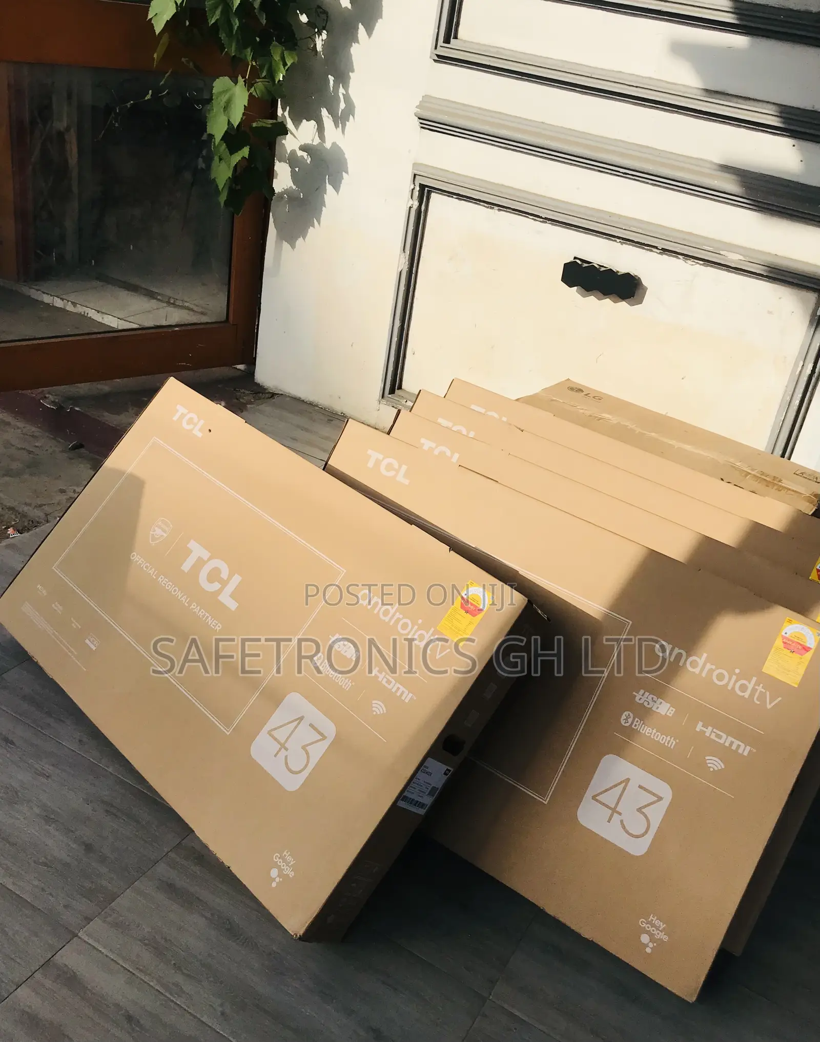 HDR TCL 43 Inches Glossy Black Led S5400 Electric Tv