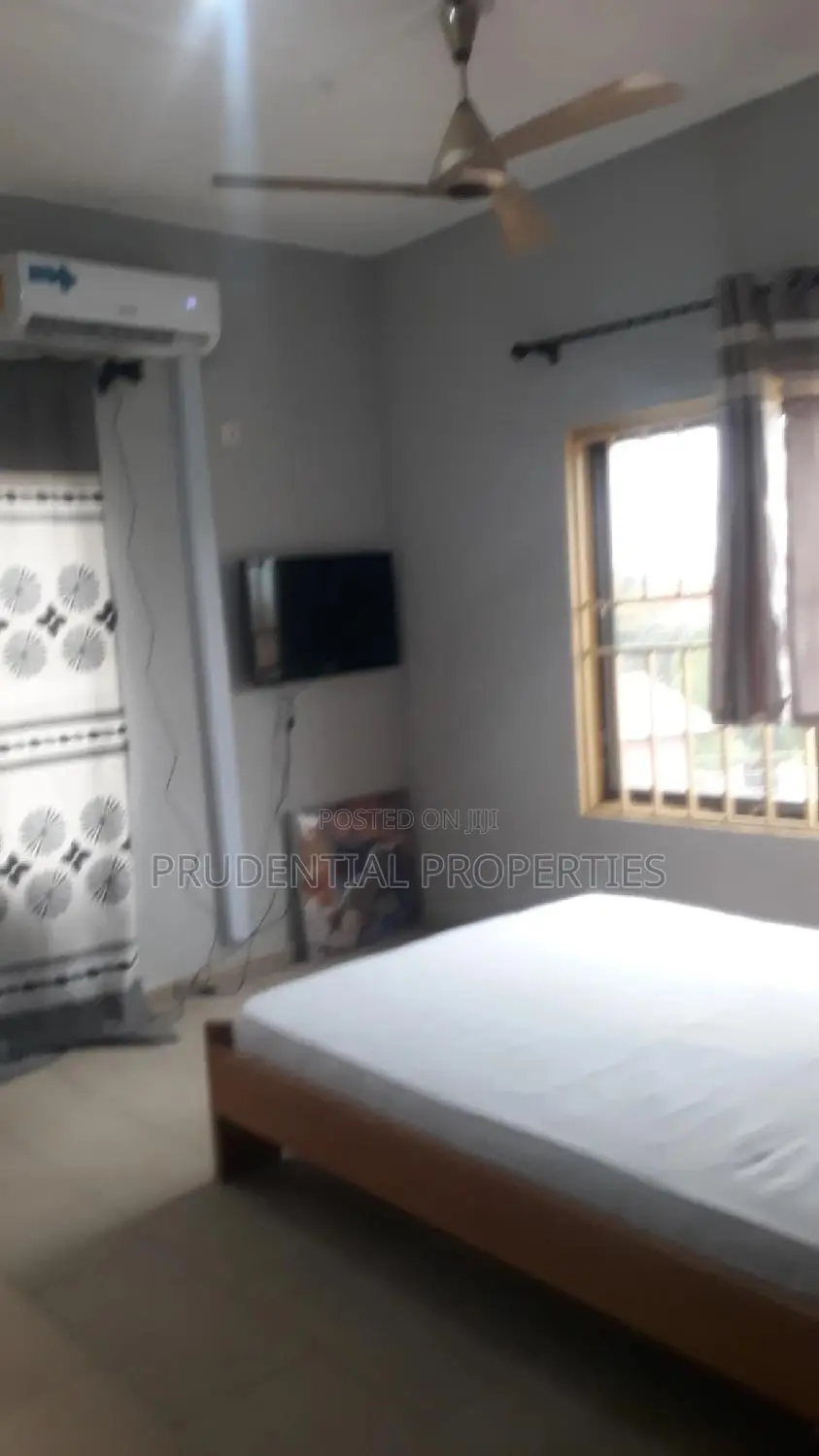 Furnished 1bdrm Apartment in Asylum Down for rent