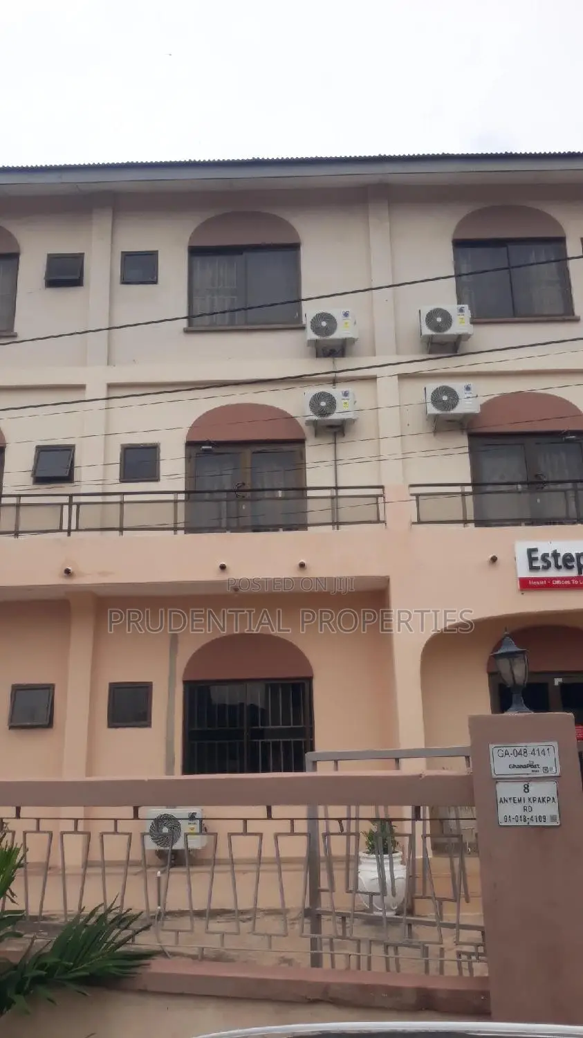 Furnished 1bdrm Apartment in Asylum Down for rent