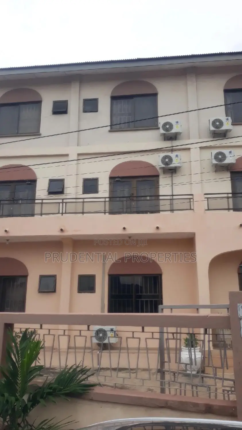 Furnished 1bdrm Apartment in Asylum Down for rent