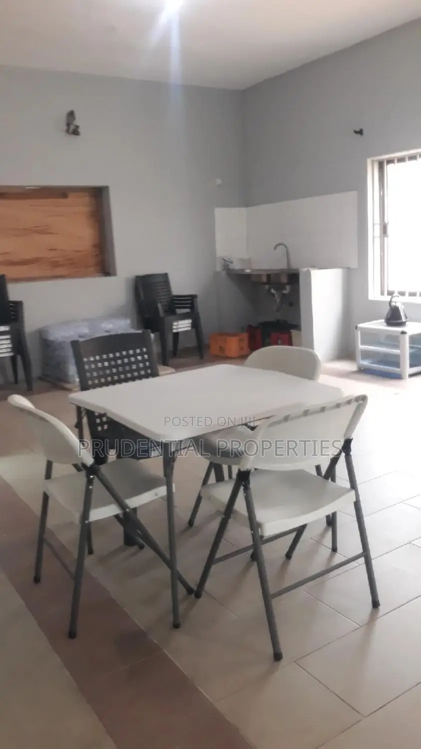 Furnished 1bdrm Apartment in Asylum Down for rent
