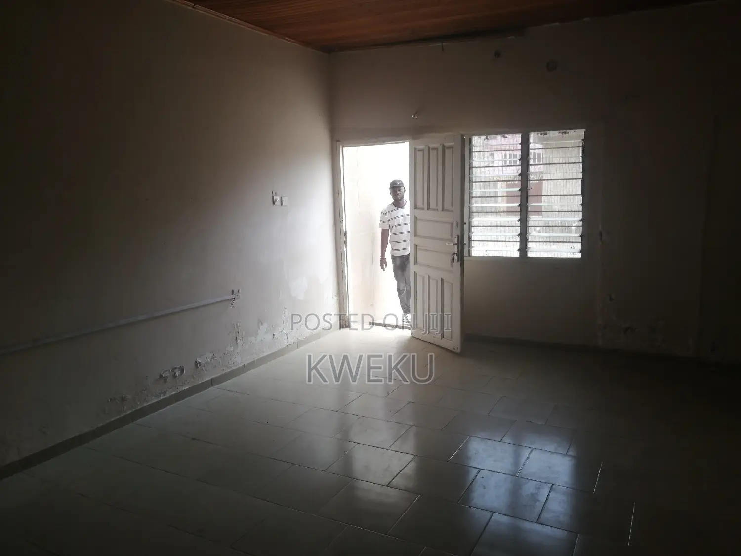 1bdrm Apartment in Estate Agency, Spintex for rent
