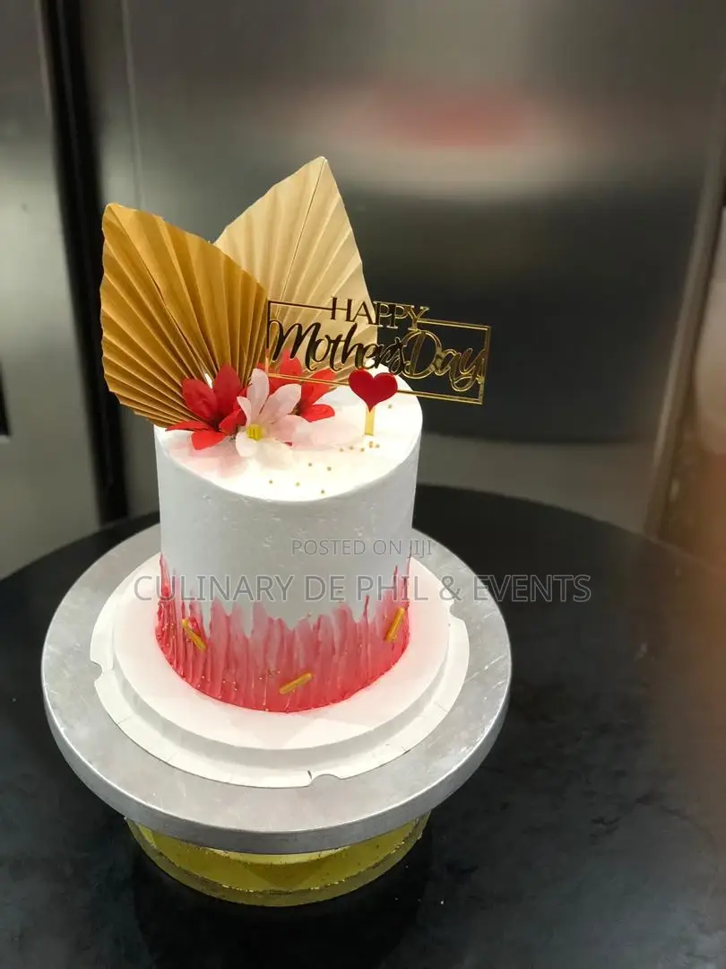 Mothers Day Theme Cake