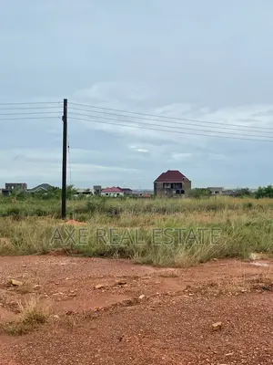 Neatly Titled Plots - Tema Community 25