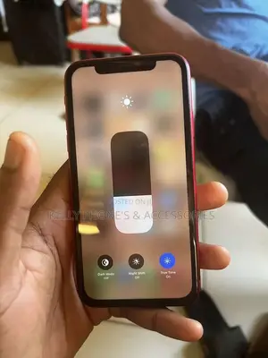 Apple iPhone 11 128 GB Red